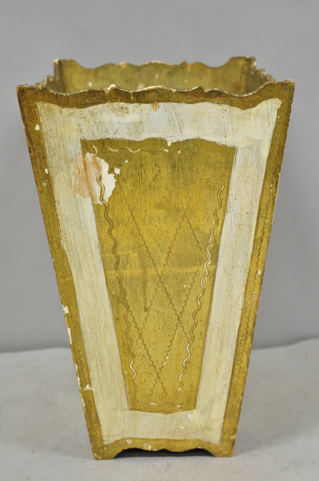 Vintage Italian Florentine Hollywood Regency Gilt Giltwood Wastebasket Trash Can