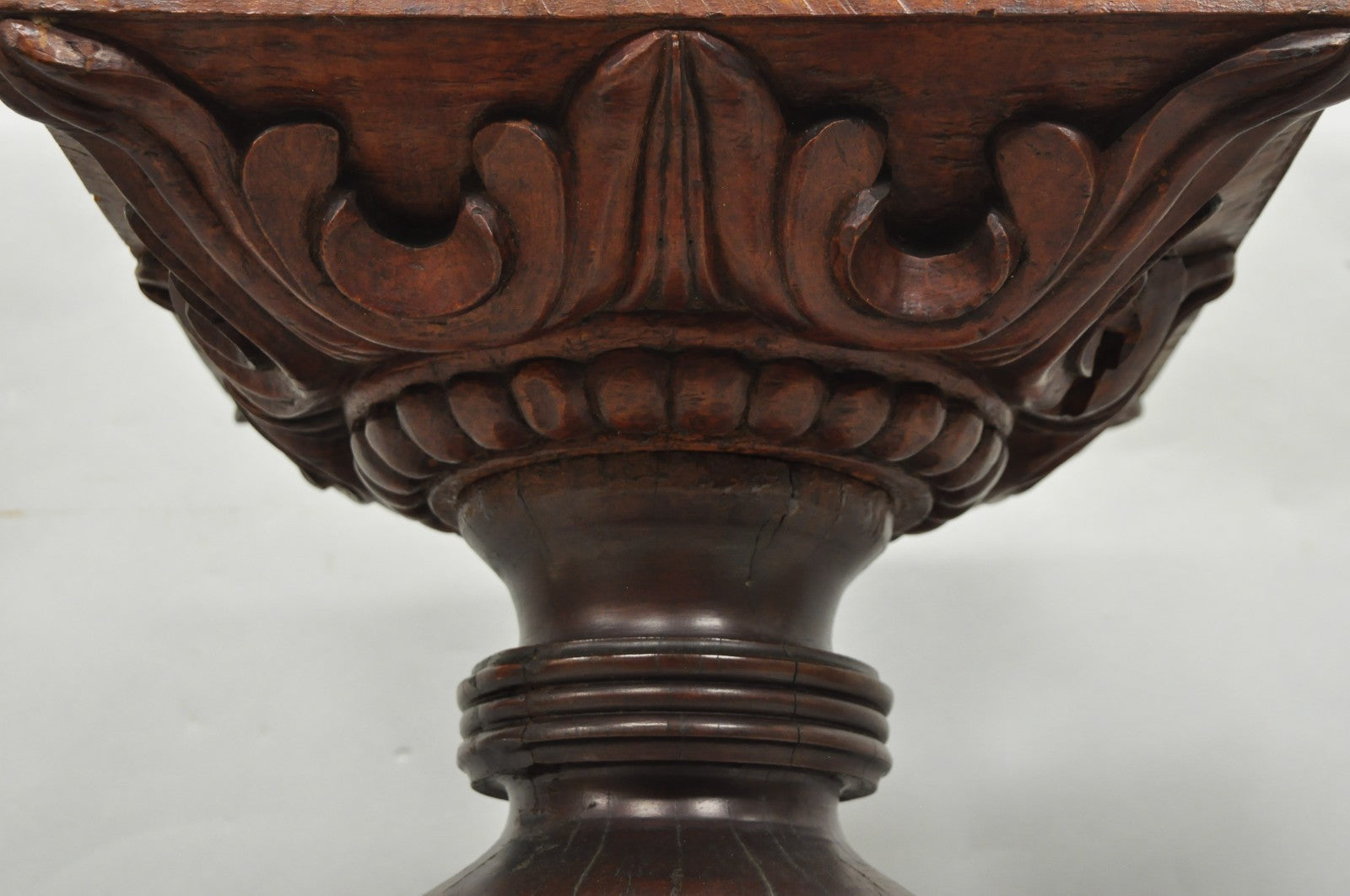 Antique American Empire Carved Mahogany Cannonball Paw Foot Pedestal Table Base