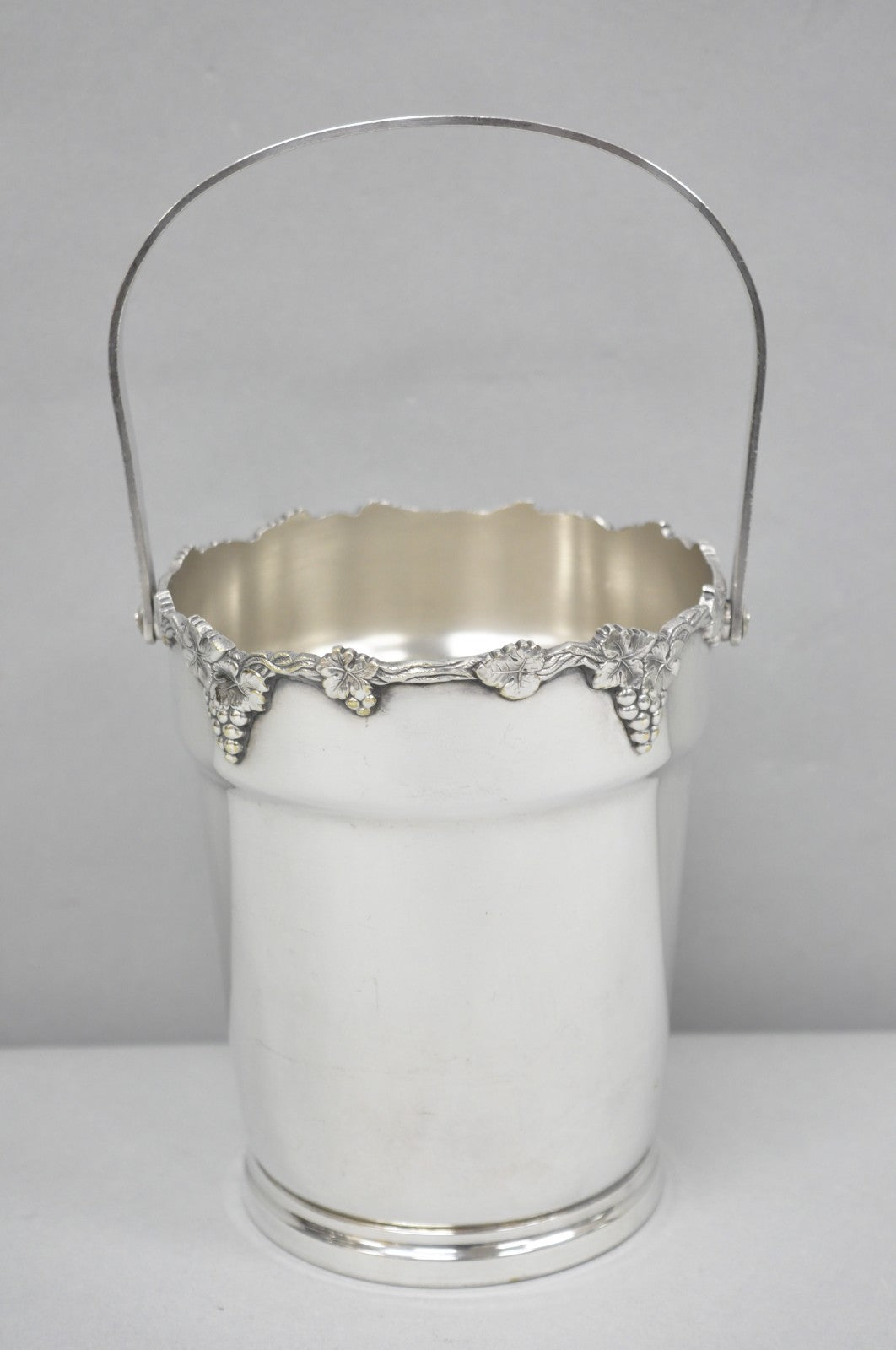 Vintage Victorian Prata 90 Silver Plated Small Bar Champagne Ice Bucket w Handle