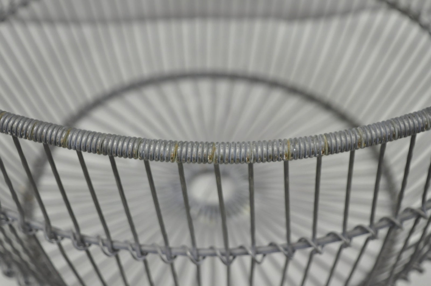 Vintage Industrial Modern Large 24" Metal Wire Oyster Clam Throw Blanket Basket