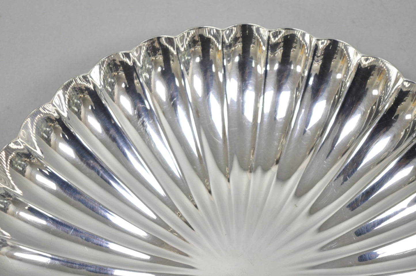 Antique Elkington English Regency 10.5" Round Scalloped Silver Plated Bowl Dish