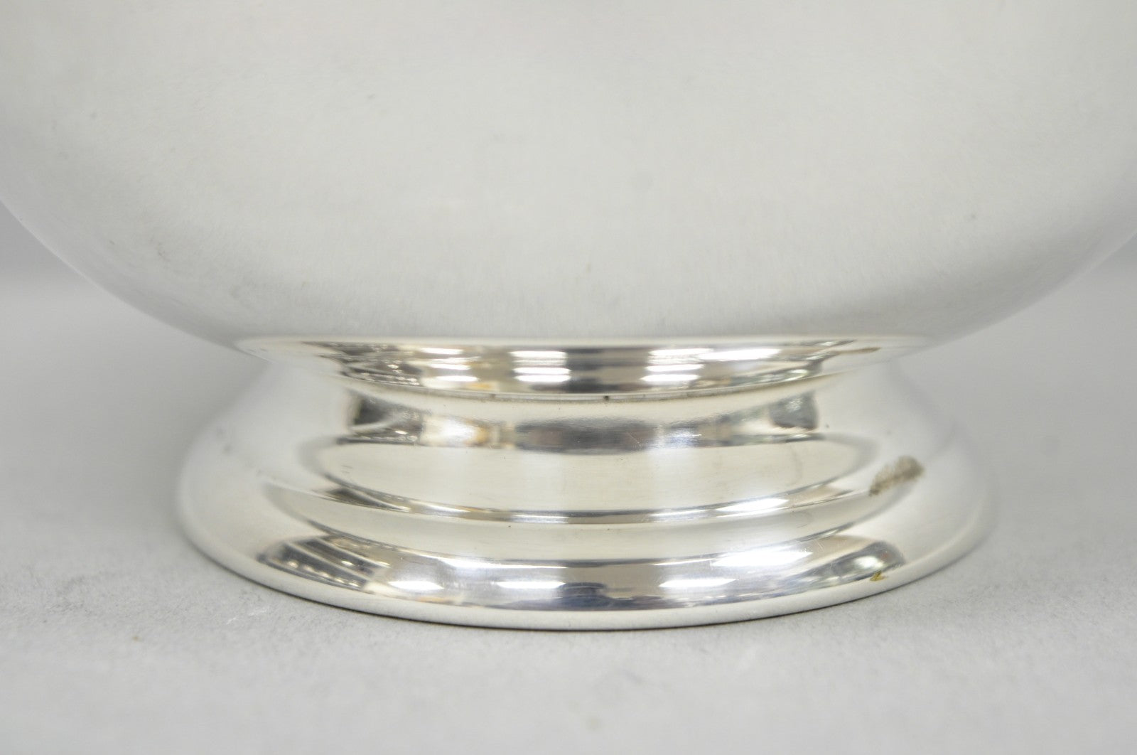 Vintage Paul Revere Reed & Barton Style Small 5" Round Silver Plated Candy Dish