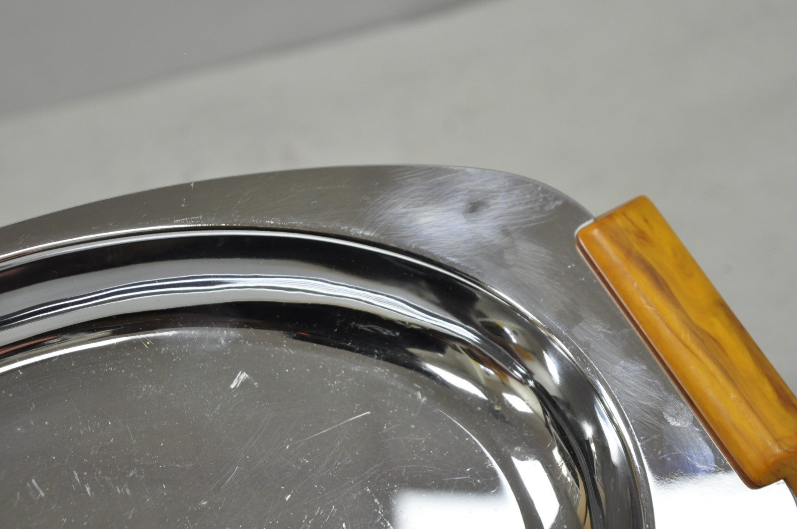 Vintage Art Deco Stainless Steel Glo-Hill Gourmates Butterscotch Bakelite Tray