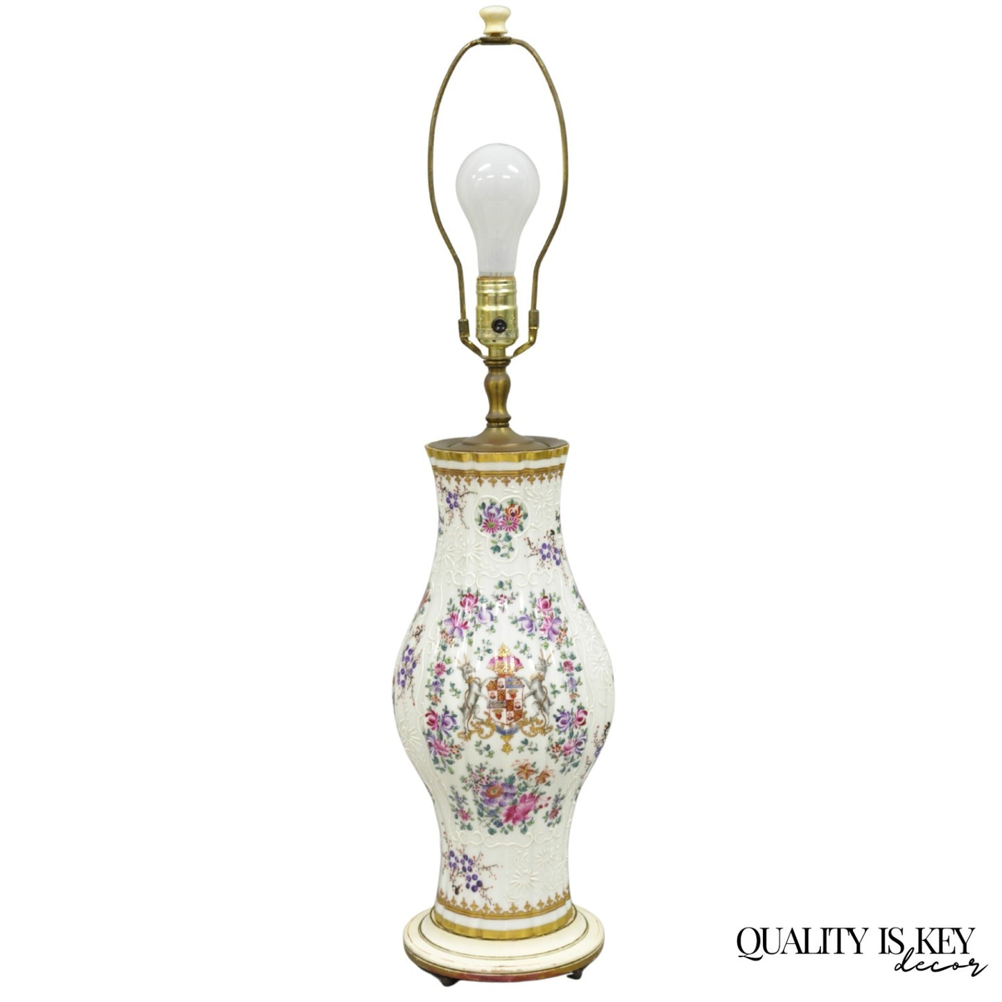 English Victorian Armorial Porcelain Hand Painted Chinese Export Table Lamp