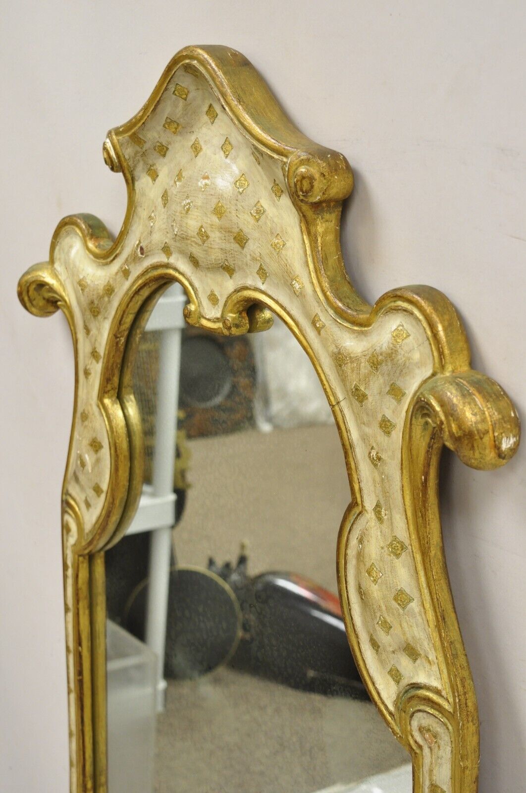 Vintage Italian Florentine Carved Sculpted Giltwood Cream and Gold Wall Mirror