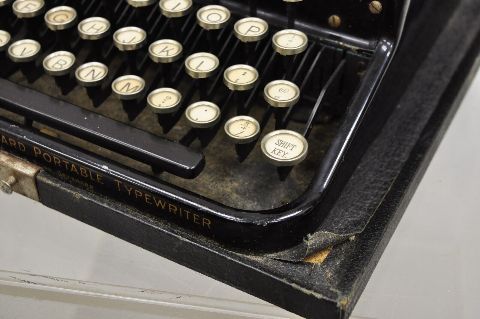 Vintage Underwood Universal Four Bank Portable Manual Typewriter w/ Original Box