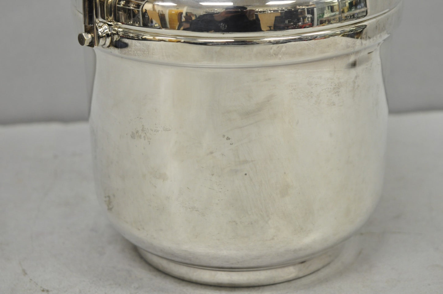 Vintage Art Deco Silver Plated Reticulating Hinge Lidded Bar Ice Bucket