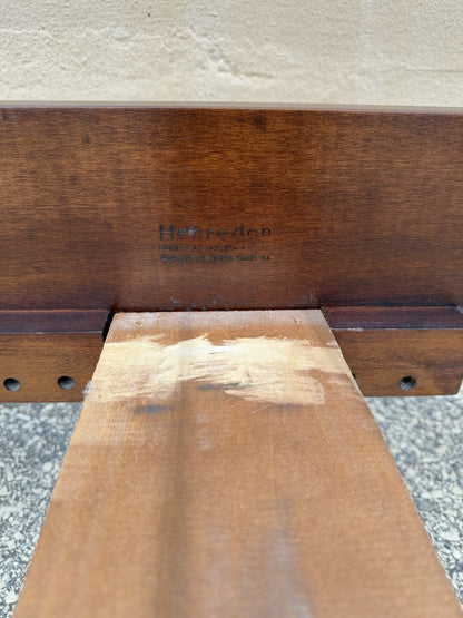 Henredon Georgian Chippendale Mahogany Queen Size Tall Carved Finial Poster Bed