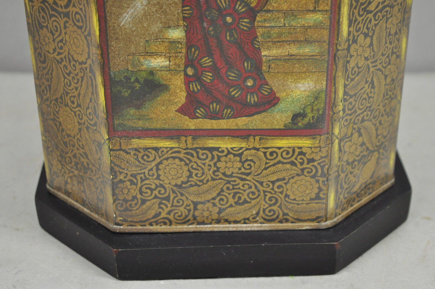 Vintage Chapman Oriental English Metal Tea Canister Figural Painted Table Lamp