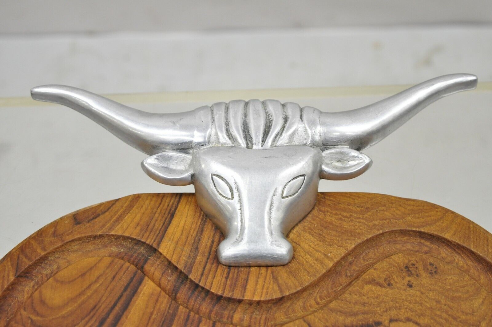 Vintage Longhorn Bull Steer Cast Aluminum Wooden Cutting Board Arthur Court