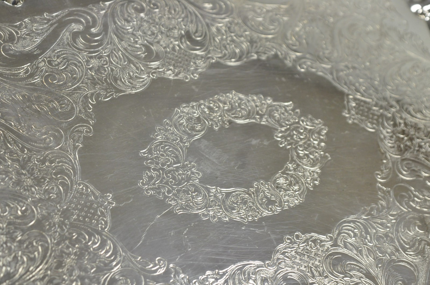 Vintage Sheridan English Victorian Silver Plated Footed Serving Platter Bar Tray