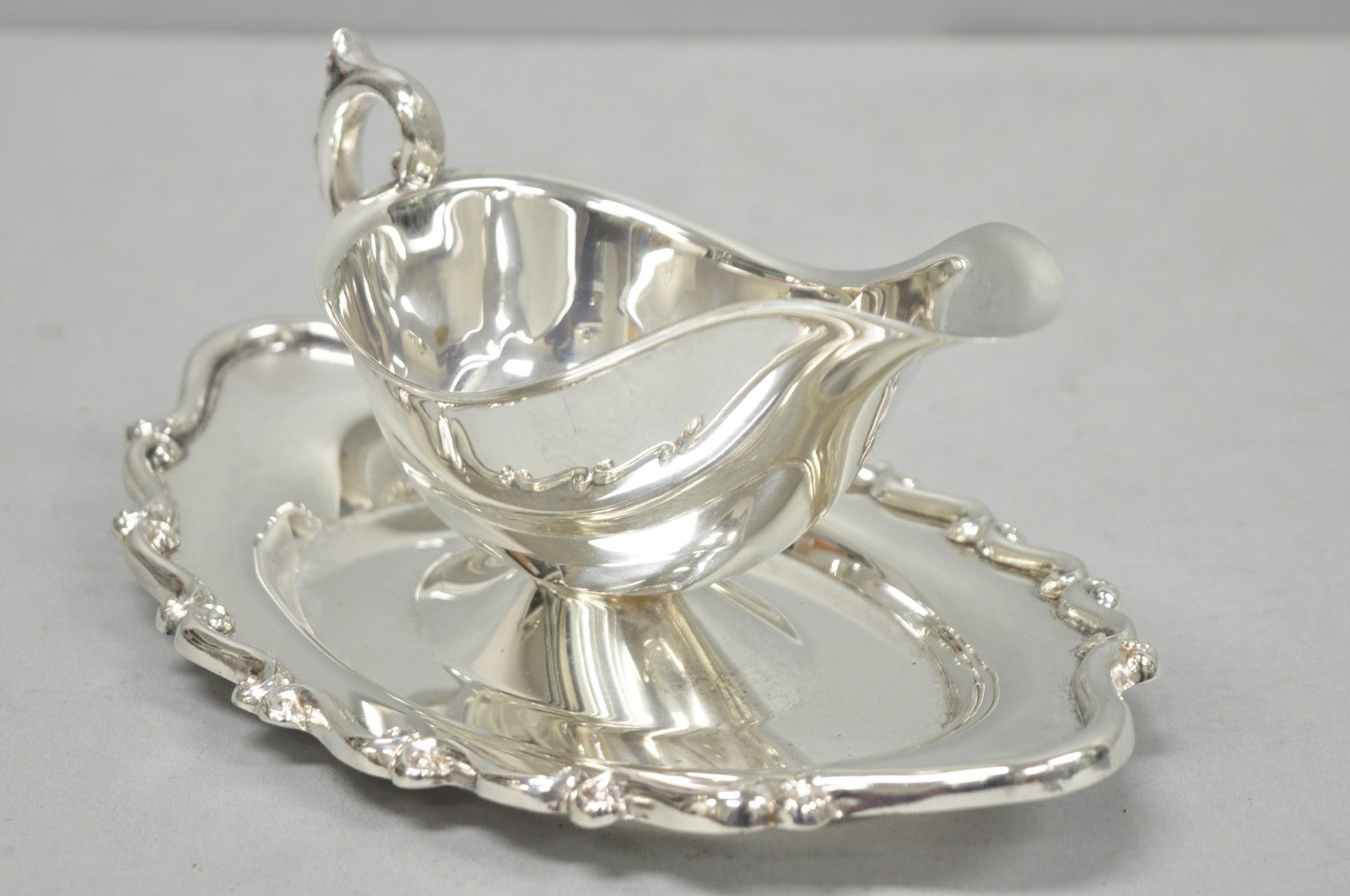 Vintage FB Rogers Silver Plated Victorian Gravy Sauce Boat w/ Attached Dish