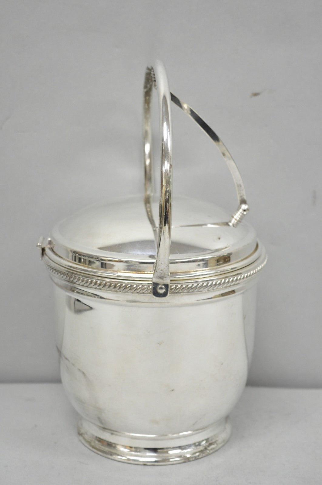 Vintage Victorian Silver Plated Reticulating Hinge Ice Bucket w/ "B" Monogram