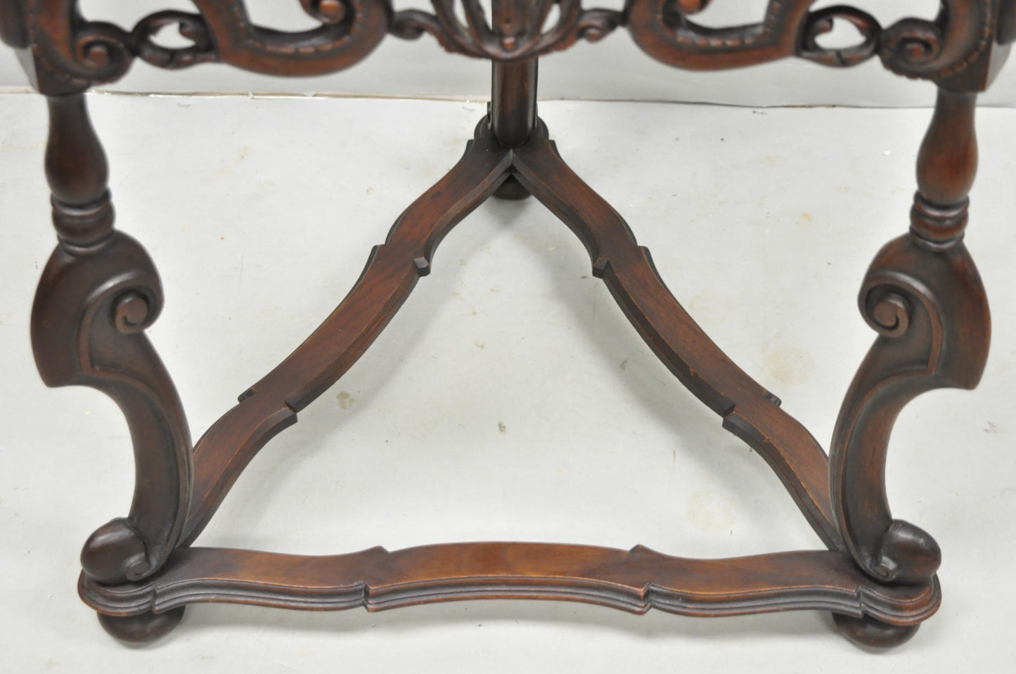 Antique Burl Walnut William & Mary Jacobean Triangular Accent Side Table