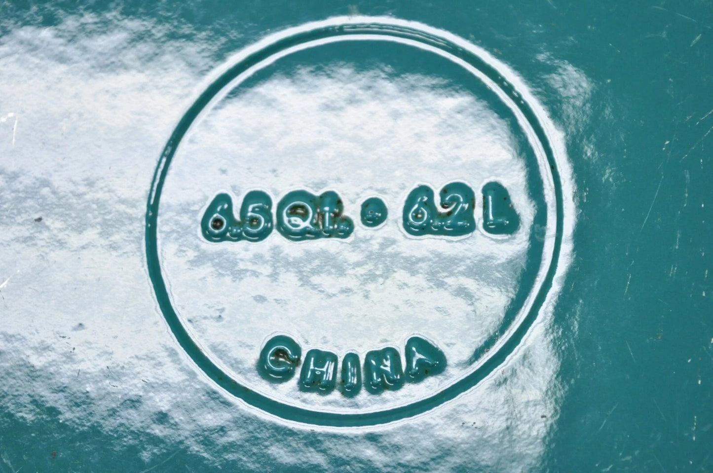 Mid Century Modern Style Green Cast Iron Dutch Oven 6.5 Qt 6.2 L Pot with Lid