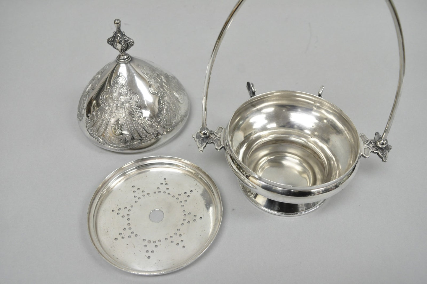 Antique English Art Nouveau Silver Plated Covered Butter Serving Dish w / Birds