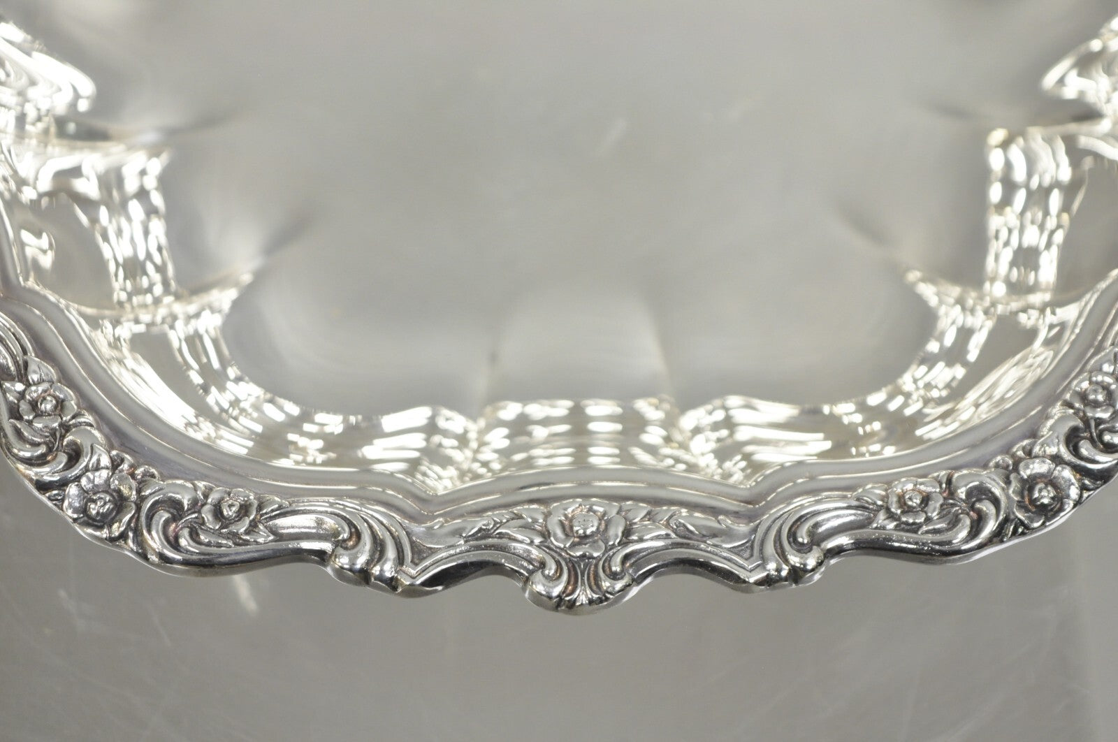 Vintage International Silver Co "Countess" Silver Plated Scalloped Dish Bowl