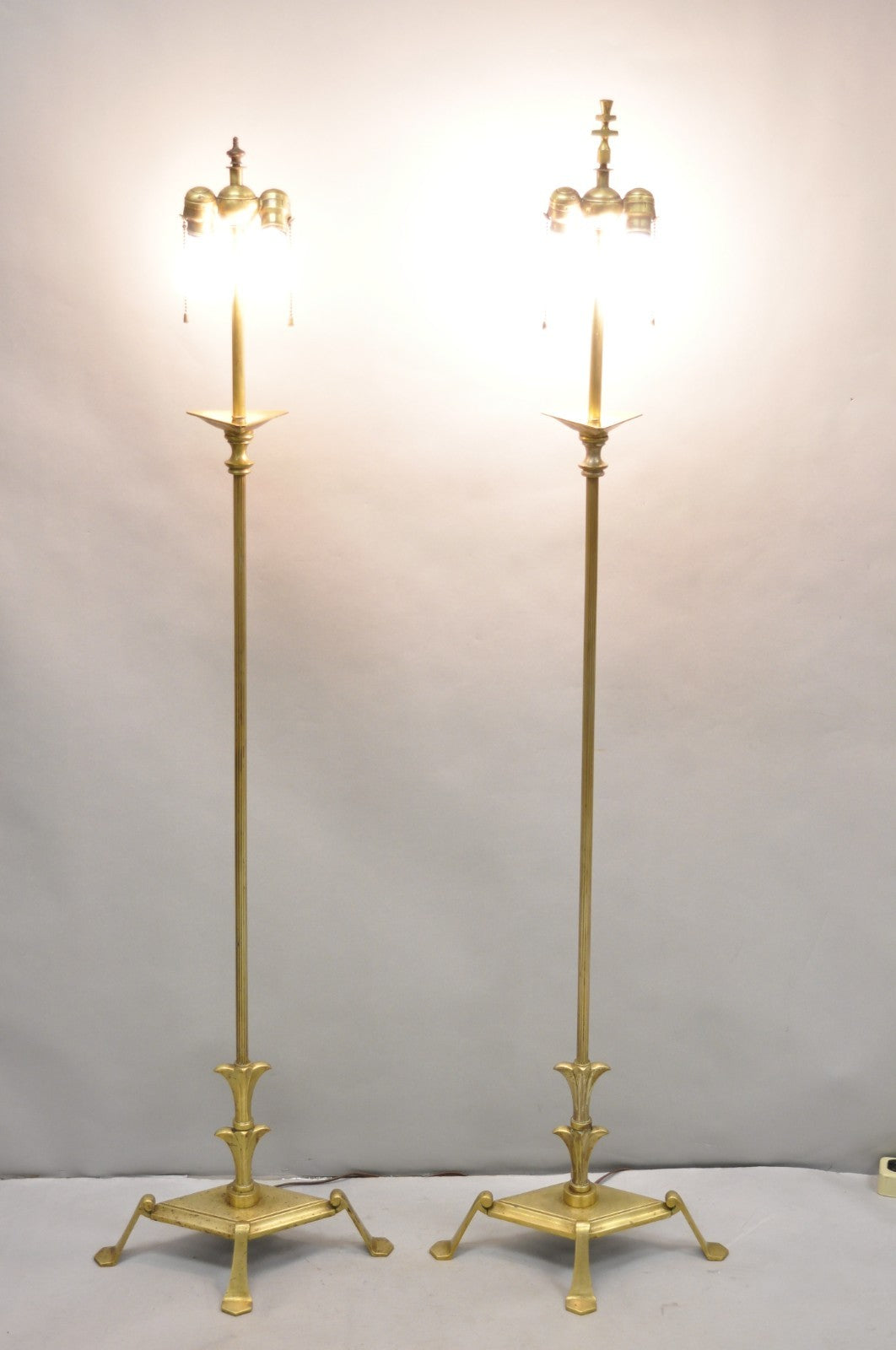 Antique Giacometti Style Brass Bronze Fleur de Lis Gothic Pole Floor Lamp - Pair