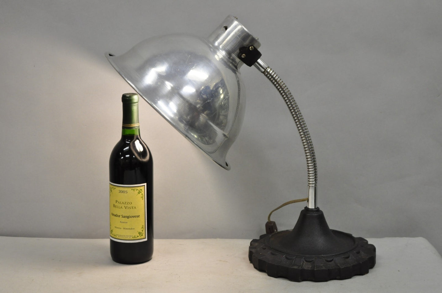 Vintage Industrial Modern Steampunk Cast Iron Gear Gooseneck Task Table Lamp