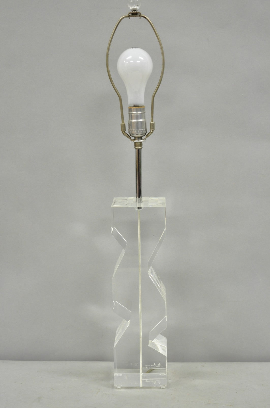 Vintage Les Prismatiques Mid Century Modern Lucite Zig Zag Table Lamp, Signed