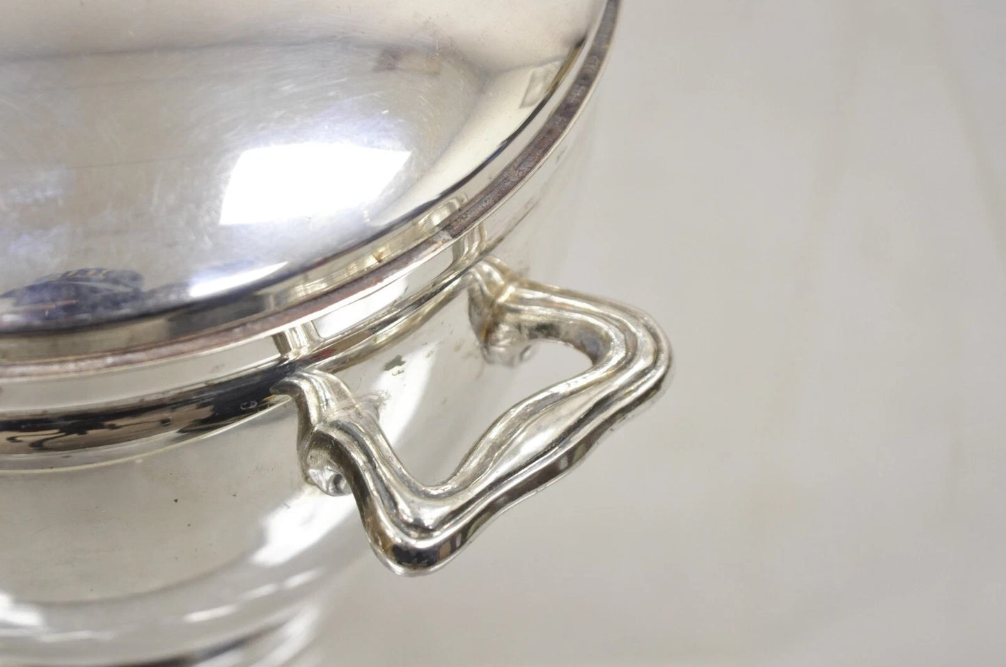 Vintage Knight Silversmiths Silver Plated Modern Lidded Bar Ice Bucket