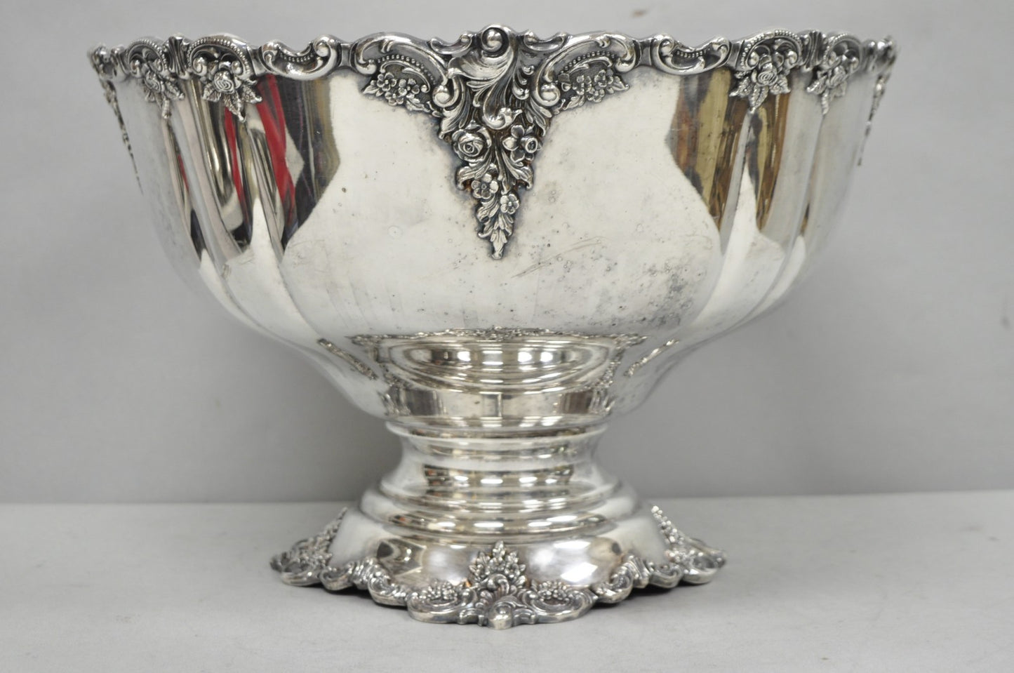 Vintage Baroque by Wallace 252 & 253 Silver Plated Punch Bowl Set w/ 10 Cups