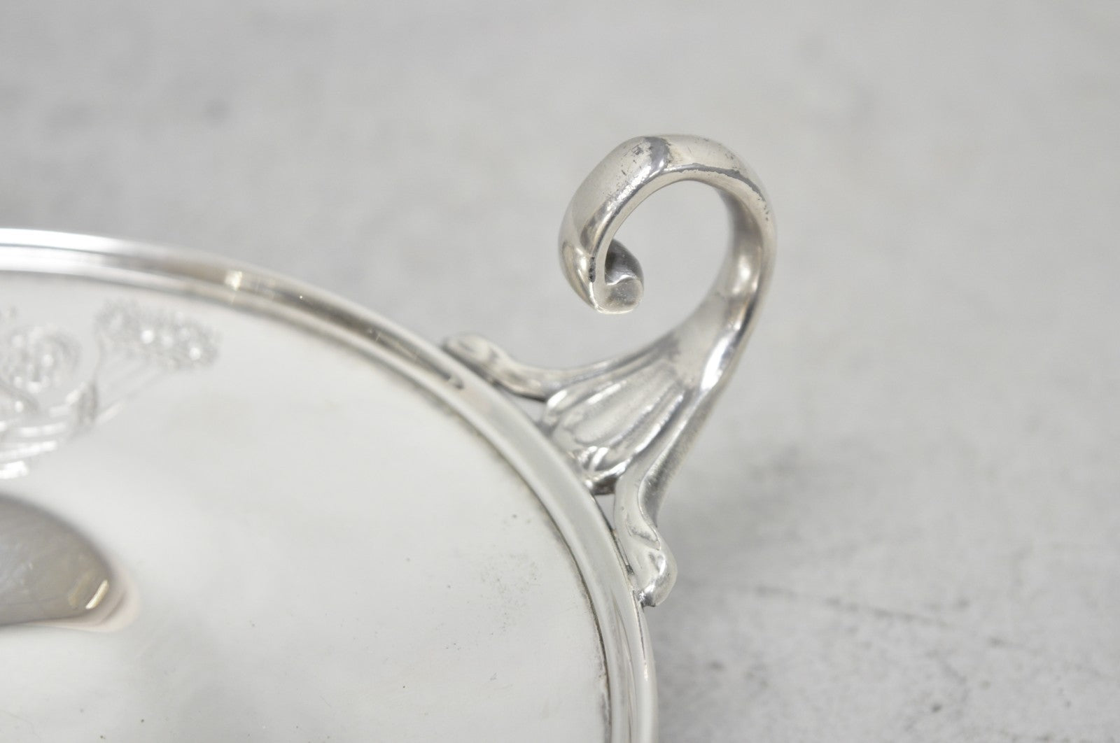 Victorian Middletown Silverware Silver Plated Pedestal Candy Dish Compote