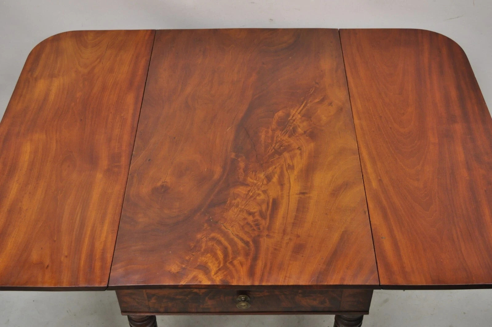 Antique Federal Sheraton Mahogany Drop Leaf Breakfast Dining Table w/ Drawer