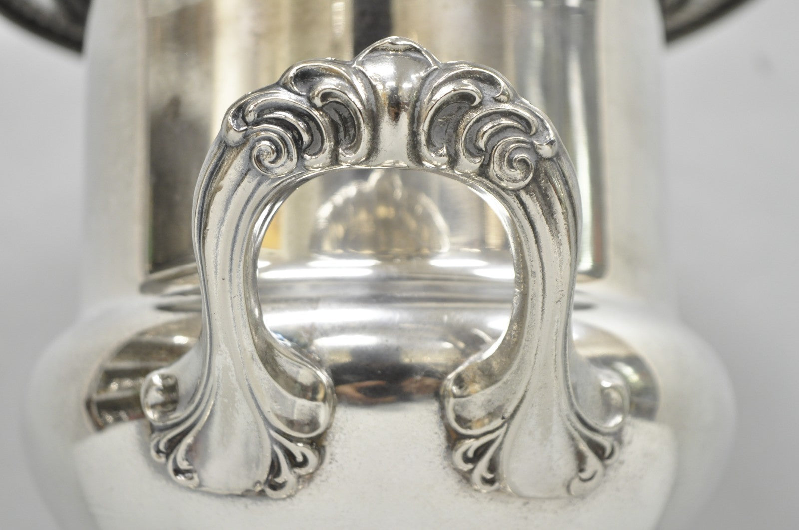Vintage Leonard Silver Plated Trophy Cup Urn Champagne Chiller Bar Ice Bucket