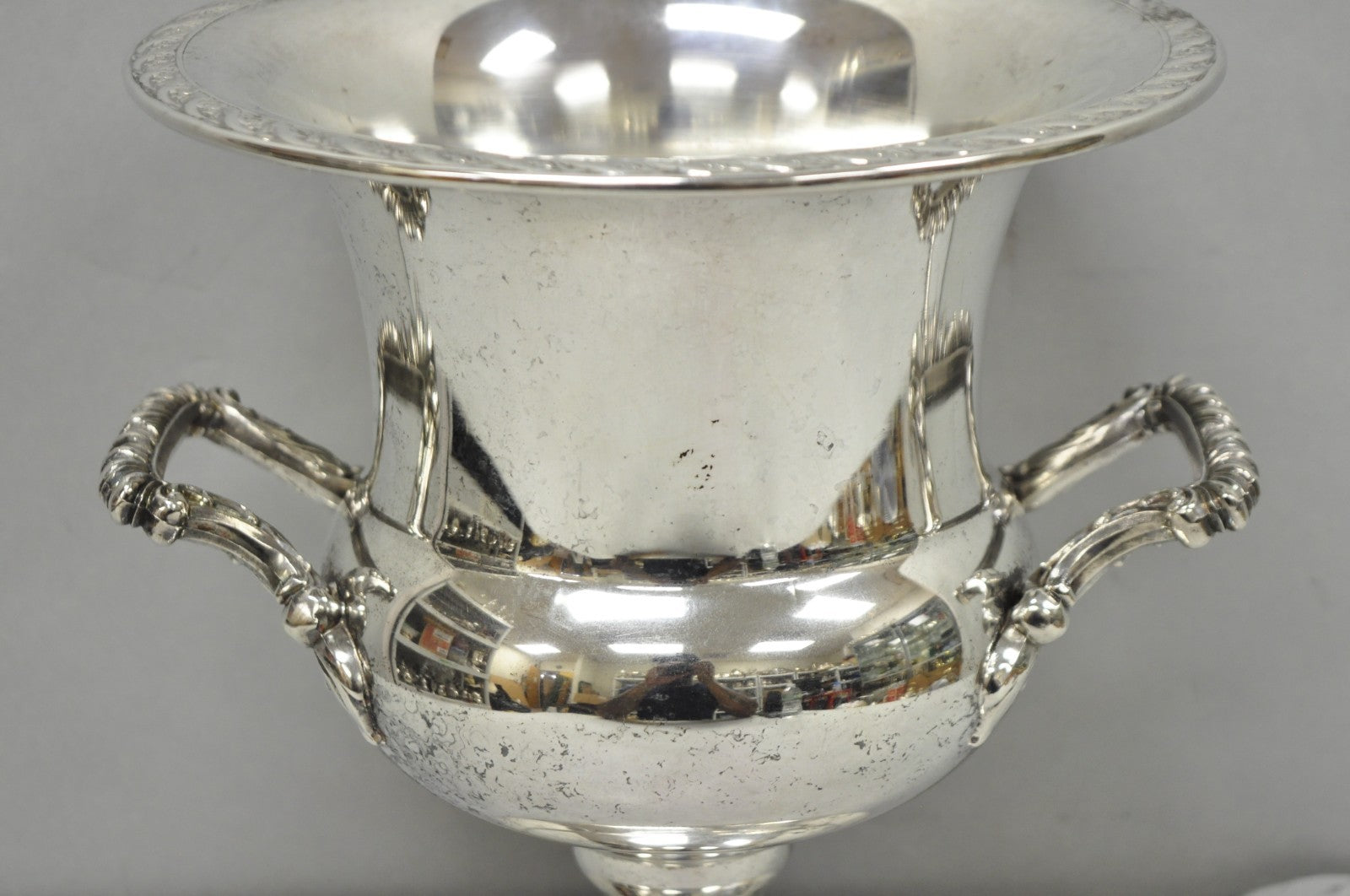 Vintage WM Rogers "Spring Flower" Silver Plated Champagne Chiller Bar Ice Bucket