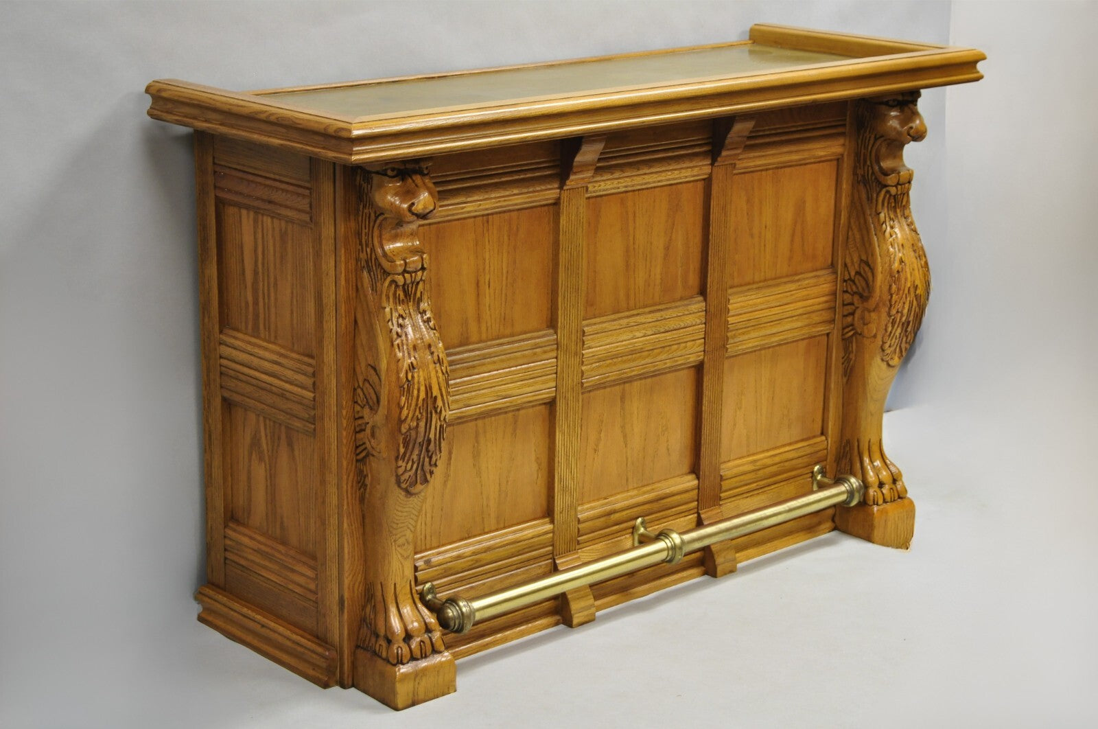 Pulaski Keepsake Collection Oak Wood Bar with Griffins and 2 Swivel Bar Stools