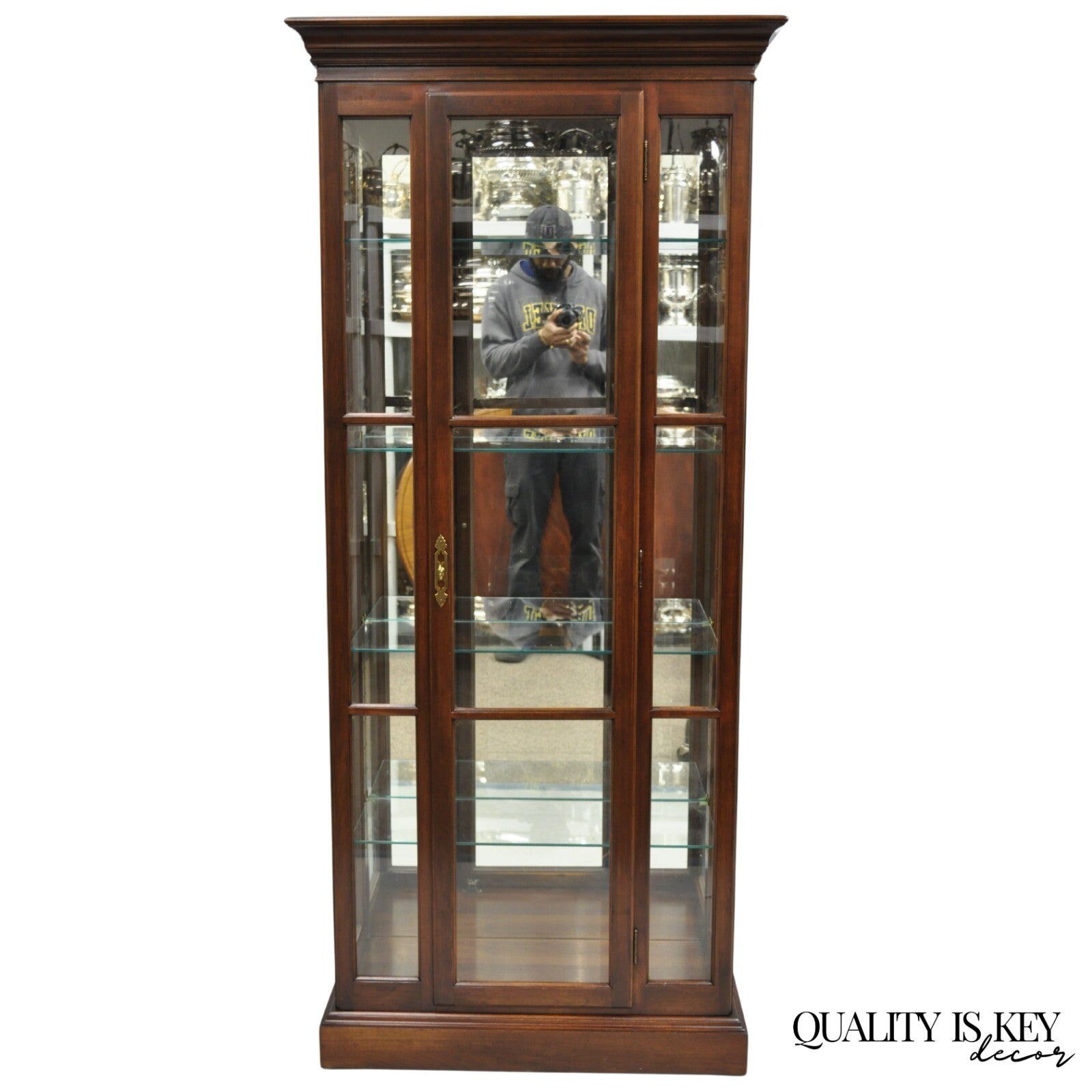 Vintage Ethan Allen Georgian Court Cherry Wood Lighted Curio Display Cabinet