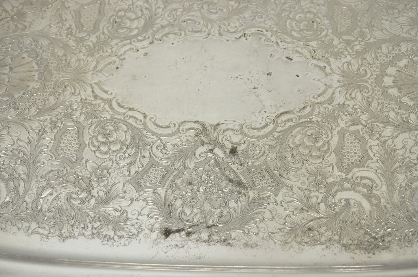 Vintage 1847 Rogers Bros "Remembrance" 9898 Silver Plated Serving Platter Tray