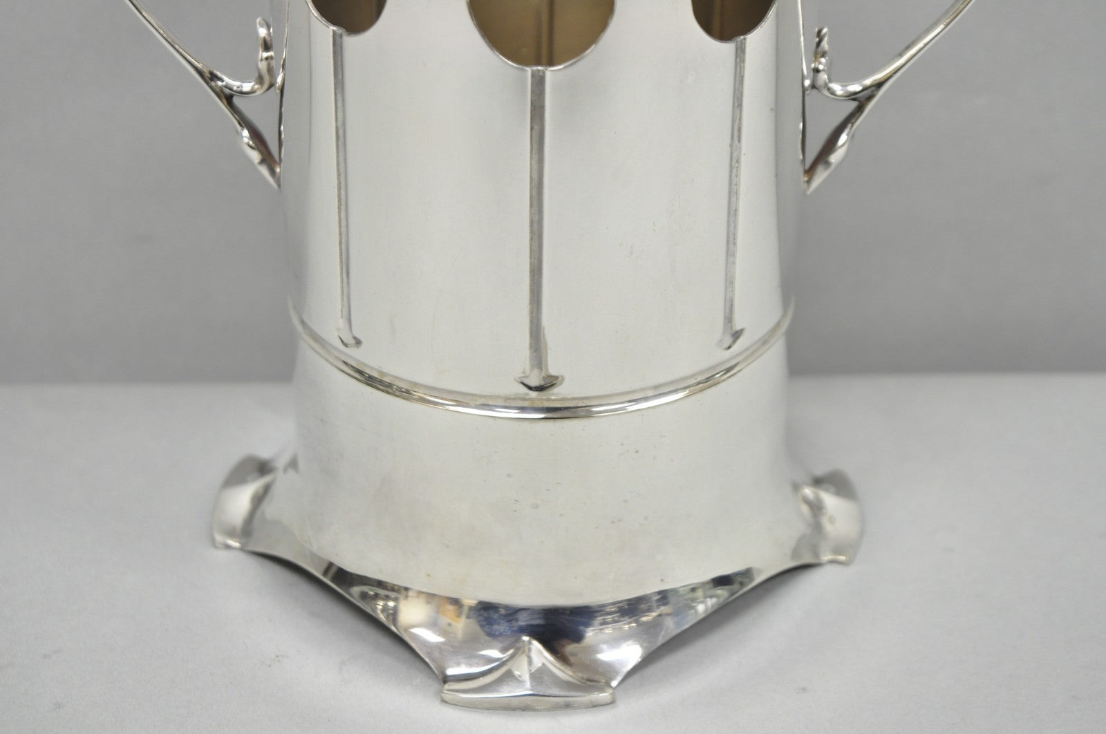 Roberts and Belk Art Nouveau Silver Plated Champagne Chiller Wine Bottle Coaster