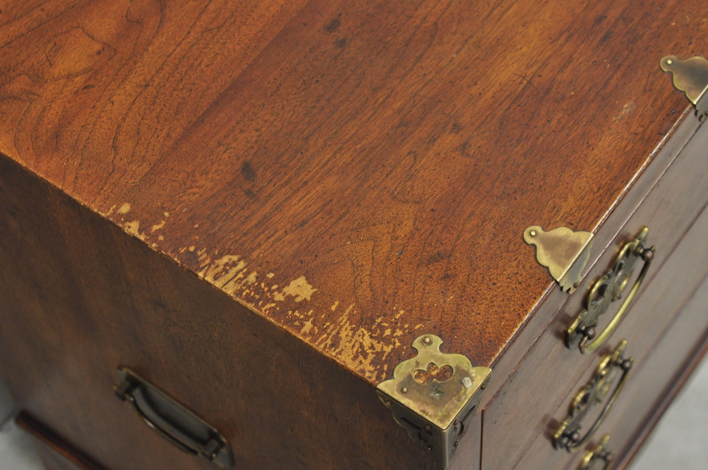 Henredon Pan Asian Chinoiserie Brass Butterfly 3 Drawer Campaign Chest Commode