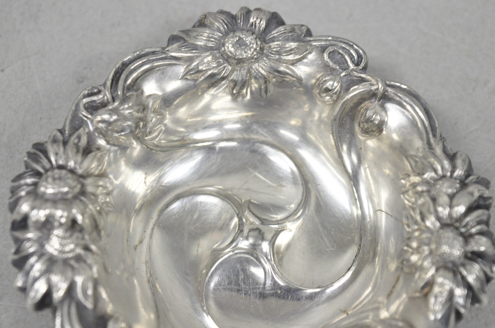 Antique English Art Nouveau Silver Plated Floral Repousse Nut Dish Bowl Set of 8