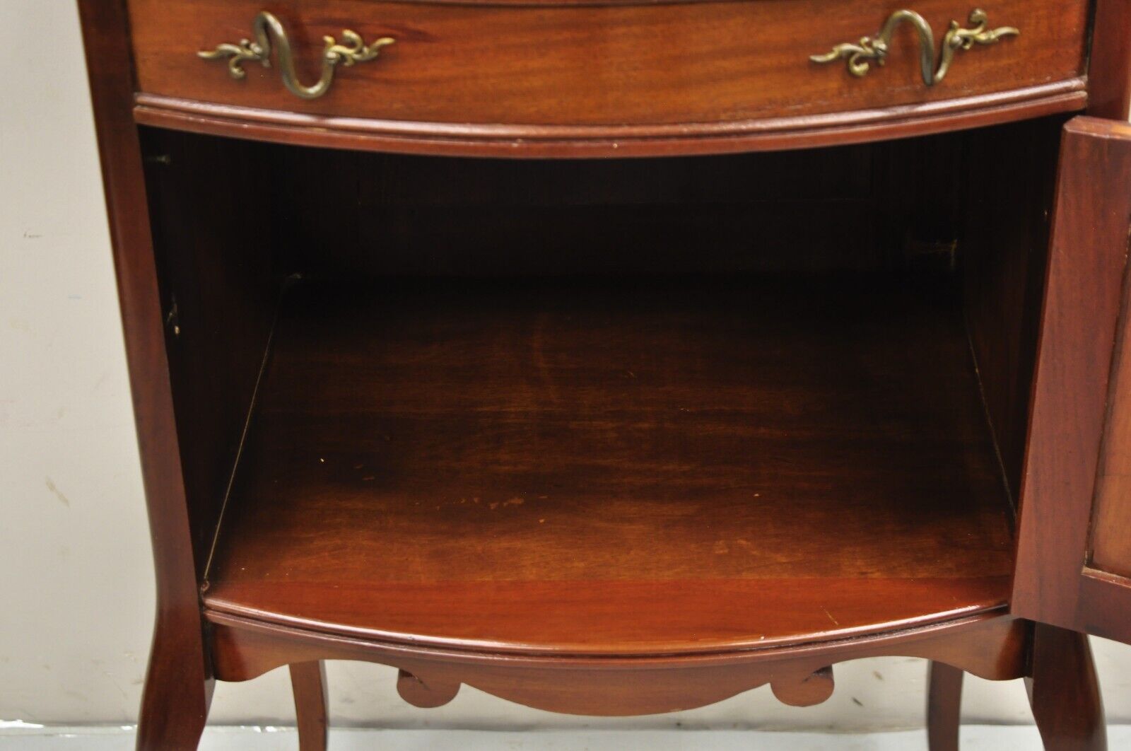 Antique Victorian Mahogany Lift Top Inlaid Nightstand Sewing Stand Side Table
