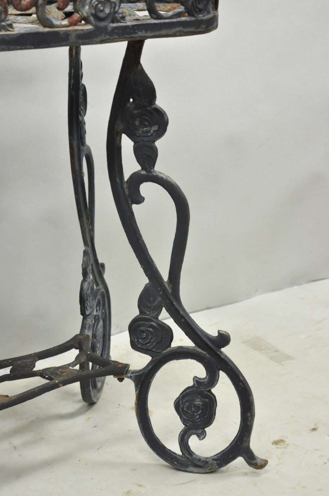 Vintage French Art Nouveau Style Heavy Wrought Iron Garden Planter Plant Stand