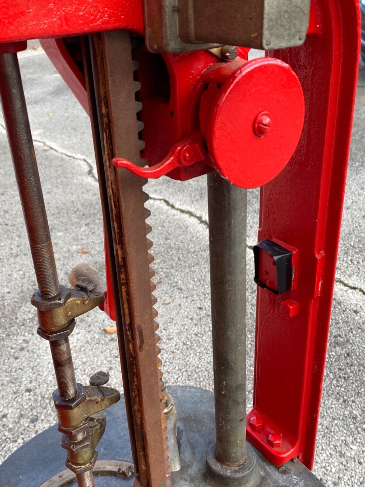 Antique Gilbert & Barker Red Self Measuring Type 208 Vintage Curbside Gas Pump