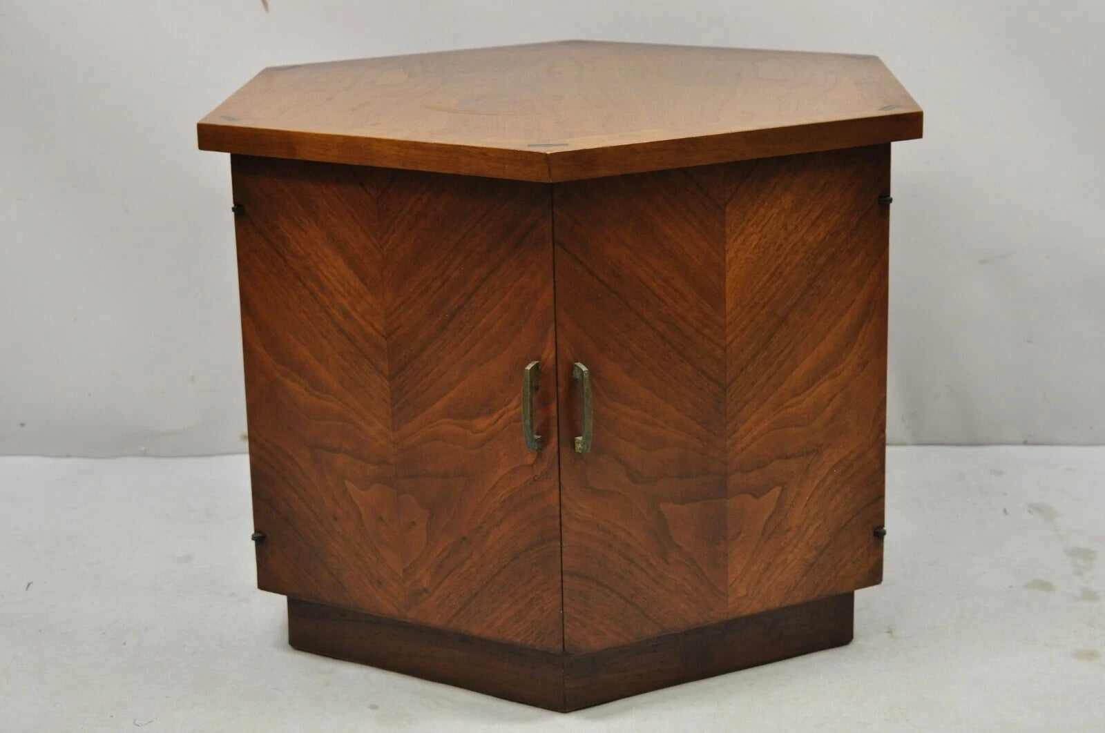 Lane Altavista Mid Century Modern Walnut 2 Door Side Drum Cabinet End Table