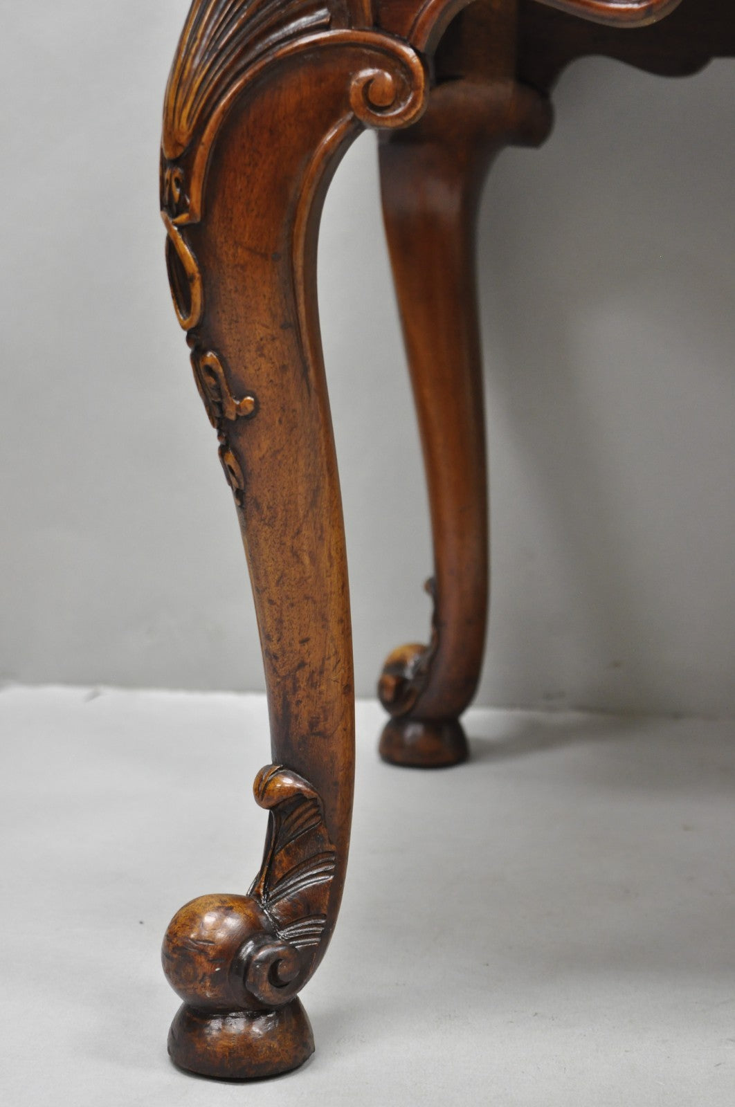 Antique English Georgian Style Burl Walnut Shell Carved Scalloped Coffee Table