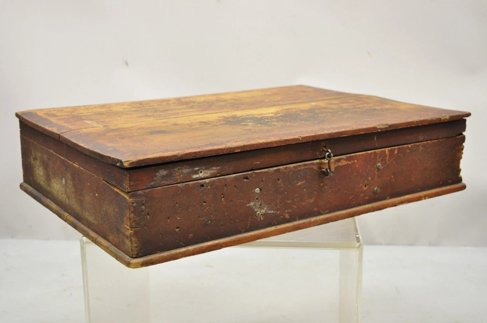 Antique American Primitive Wooden Distressed Paint Crafts Organizer Parts Box