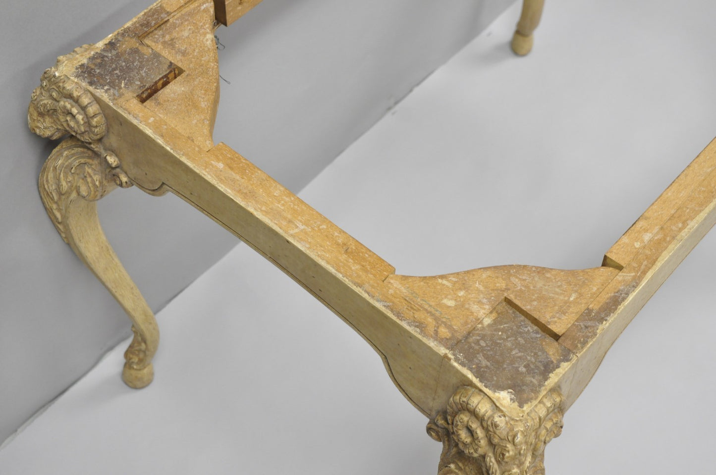 Vintage Italian Regency Rams Head Carved Hoof Foot Console Table Base