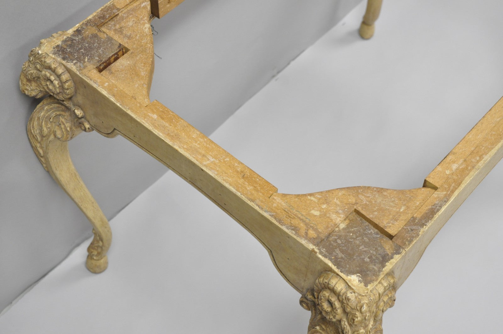 Vintage Italian Regency Rams Head Carved Hoof Foot Console Table Base