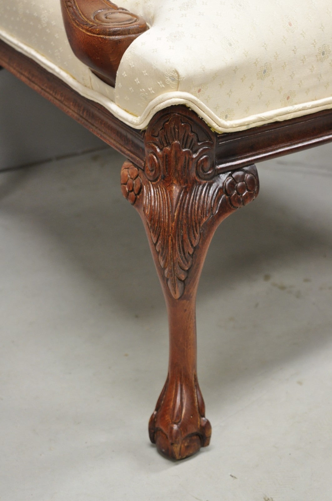 Vintage Thomasville Georgian Style Carved Mahogany Lounge Arm Chairs - a Pair