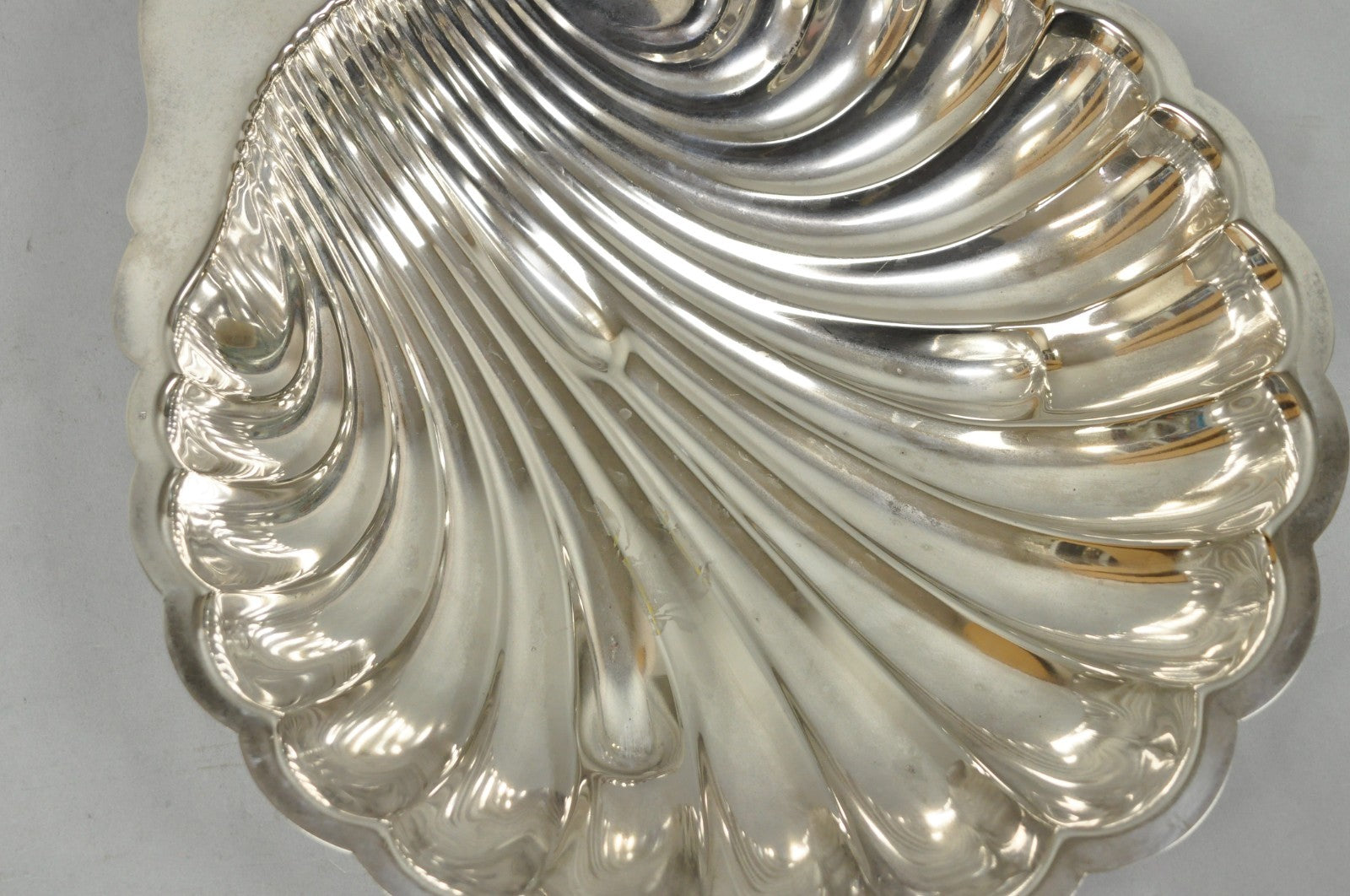 Vintage Mid Century Modern Large Silver Plated Clam Shell Serving Dish Platter