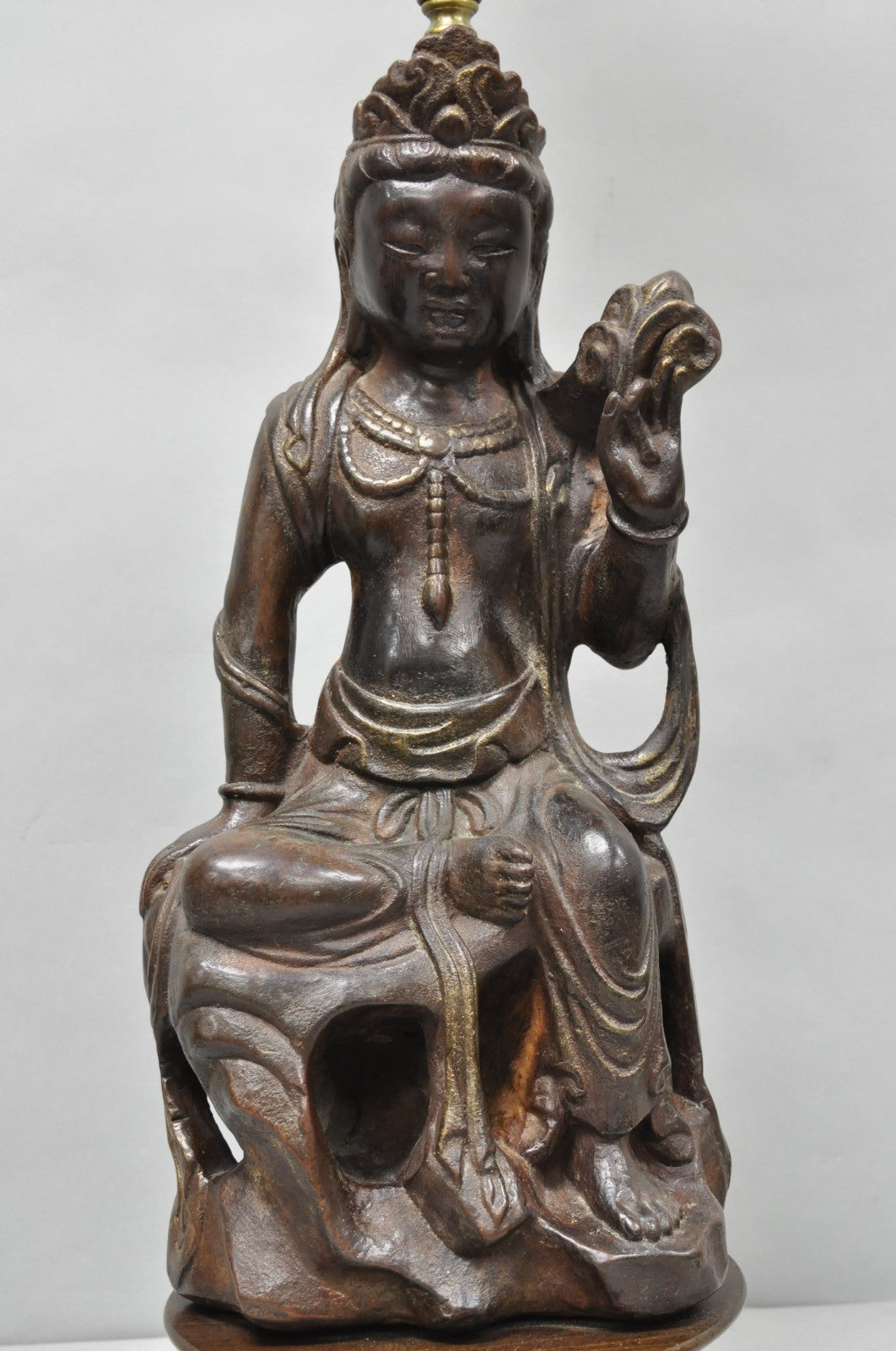 Vintage Buddhist Kuan Yin Brown Ceramic Sculpture Figure Table Lamp w/ Shade