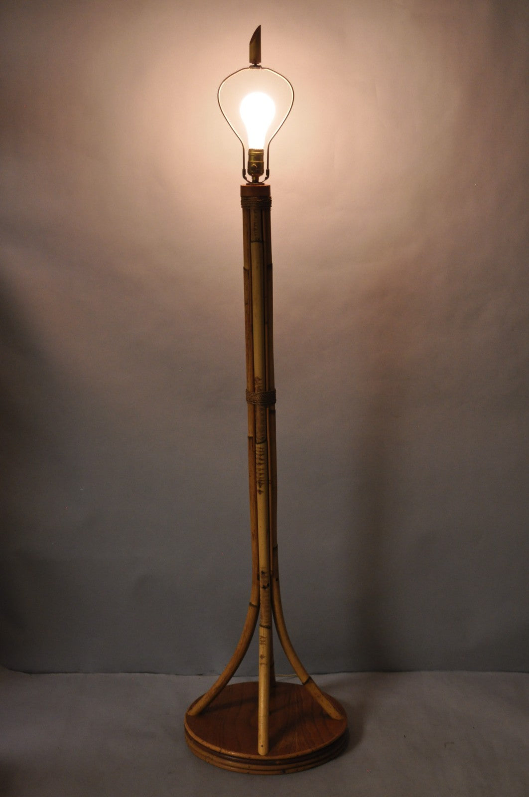 Vintage Mid Century Modern Wrapped Wooden Bamboo Tiki Room Pole Floor Lamp