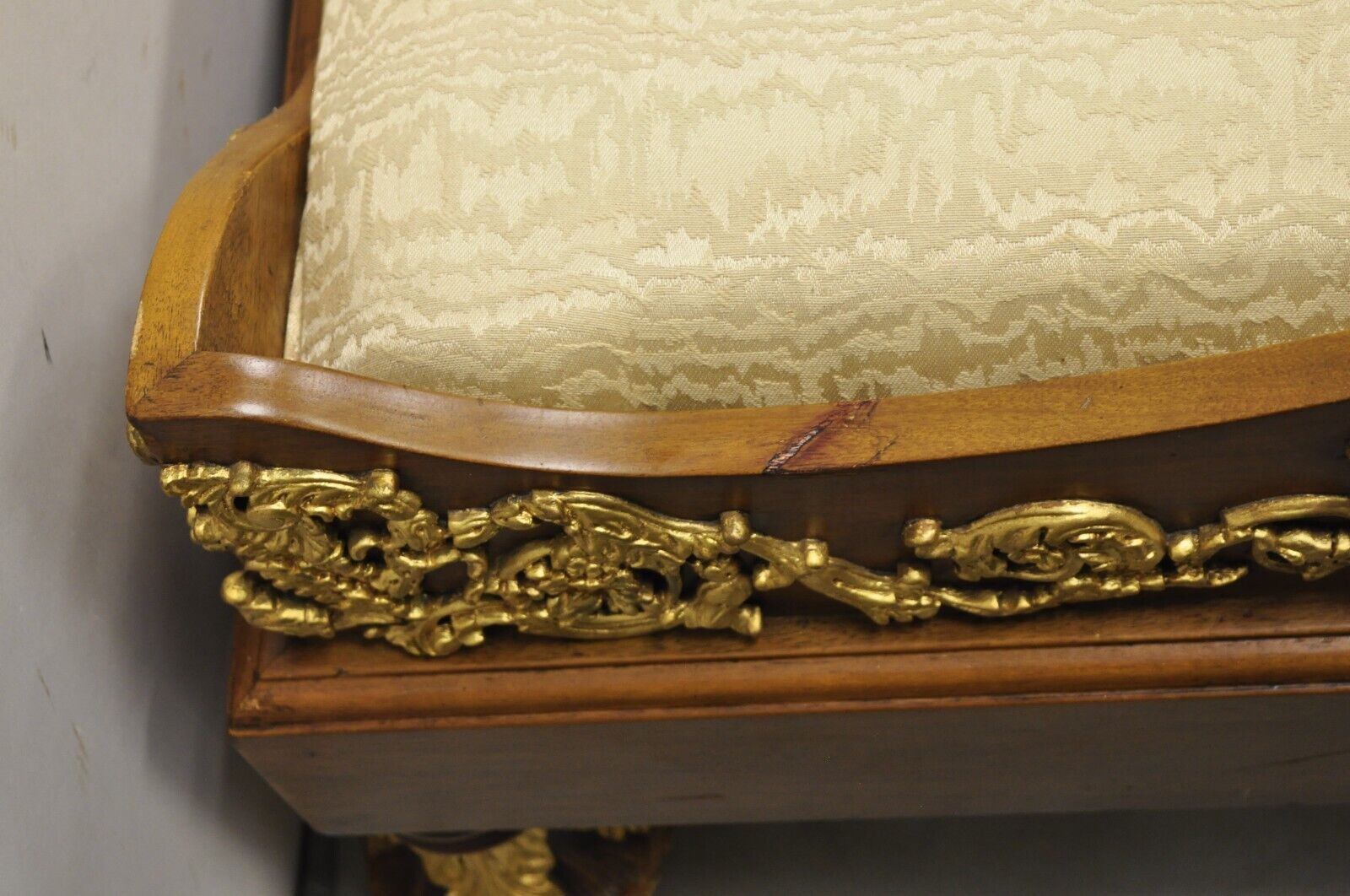 Vintage French Neoclassical Style Swan & Rams Recamier Daybed Chaise Lounge Sofa