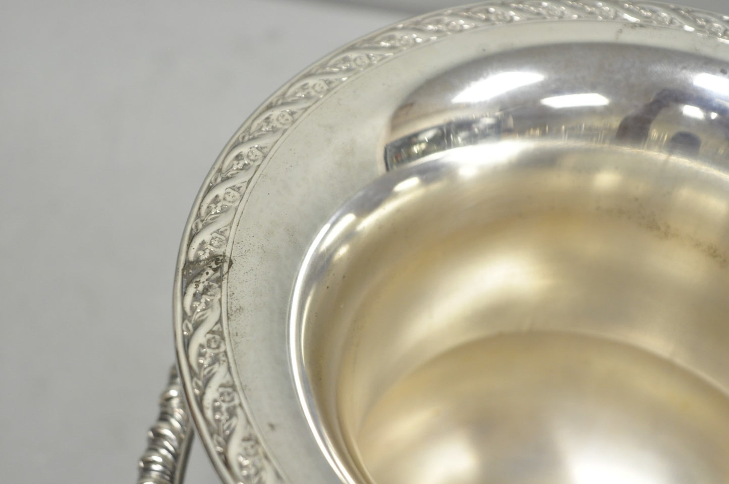 Vintage WM Rogers "Spring Flower" Silver Plated Champagne Chiller Bar Ice Bucket